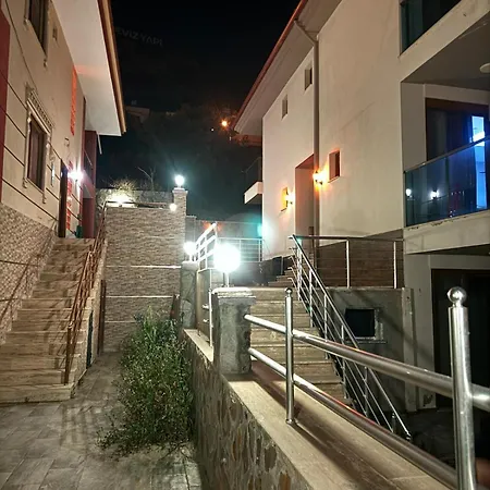 Nous Boutique Kusadasi